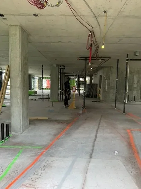 Chantier intérieur J2Z Construction – marquage au sol